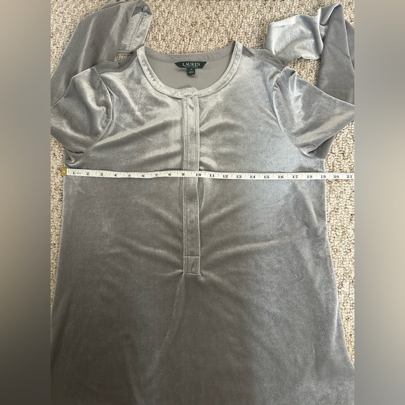 Ralph Lauren Elegant Velvet Gray long sleeve Top size M - Picture 9 of 10